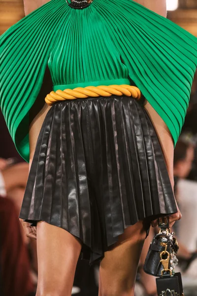 Look 163